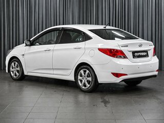 2015 Hyundai Solaris I Рестайлинг, белый, 1050000 рублей, вид 2