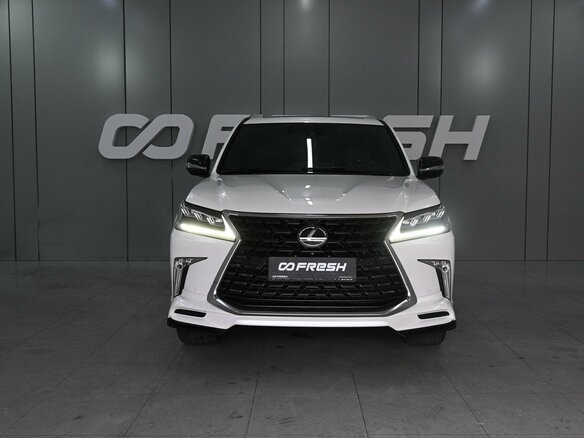 2021 Lexus LX 570 III Рестайлинг 2, белый, 9979000 рублей - вид 2