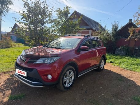 2013 Toyota RAV4 IV (XA40), красный, 1750000 рублей, вид 2