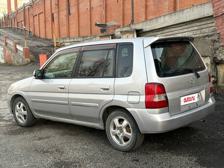 2001 Mazda Demio I (DW), серебристый, 169000 рублей, вид 3