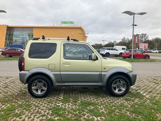 2011 Suzuki Jimny III Рестайлинг 1, зелёный, 1340000 рублей, вид 4