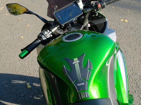 2020 Kawasaki Ninja 1000 SX, зелёный, 1100000 рублей, вид 4
