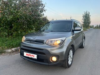 2017 Kia Soul II Рестайлинг, серый, 1309000 рублей, вид 1