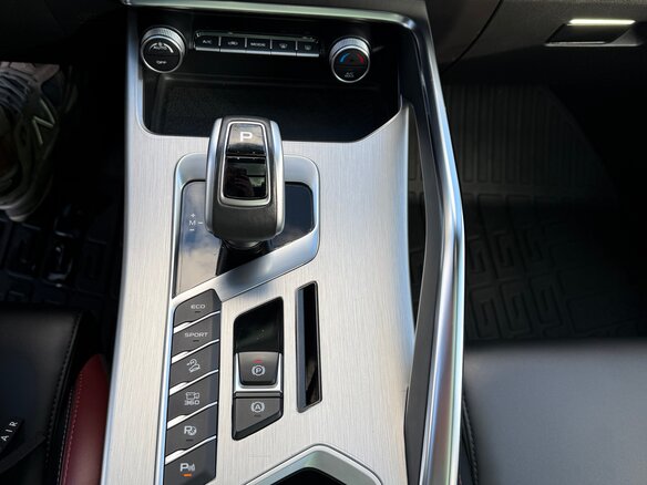 2020 Geely Coolray I, серебристый, 1800000 рублей - вид 13