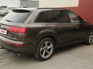 2017 Audi Q7 II (4M), коричневый, 5499000 рублей, вид 2
