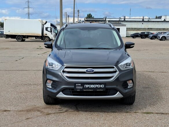 2017 Ford Kuga II Рестайлинг, серый, 1069000 рублей - вид 1