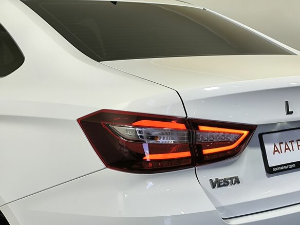 2024 Lada (ВАЗ) Vesta I Рестайлинг (NG), белый, 1195000 рублей - вид 17