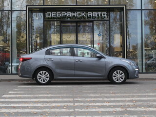 2017 Kia Rio IV, серый, 1310000 рублей, вид 4