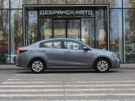 2017 Kia Rio IV, серый, 1310000 рублей, вид 4