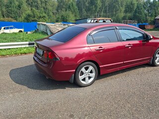 2007 Honda Civic VIII, красный, 750000 рублей, вид 3