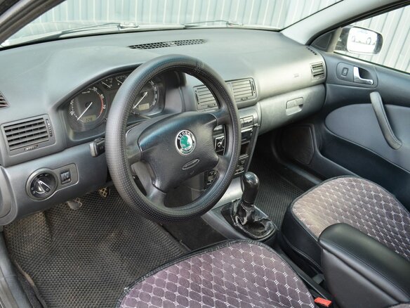 2007 Skoda Octavia I (A4) Рестайлинг, чёрный, 369999 рублей - вид 9