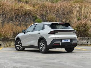 2026 Changan Qiyuan Q05 51.9 kWh II, серебристый, 2600000 рублей, вид 4