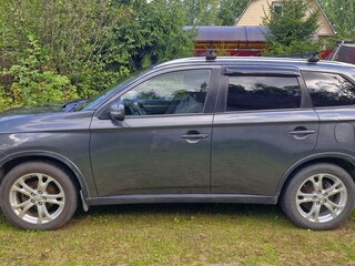 2014 Mitsubishi Outlander III, серый, 1700000 рублей, вид 5