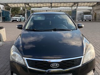 2011 Kia Ceed I Рестайлинг, чёрный, 830000 рублей, вид 1