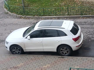 2009 Audi Q5 I (8R), белый, 850000 рублей, вид 2