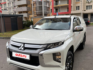 2019 Mitsubishi L200 V Рестайлинг, белый, 3100000 рублей, вид 1
