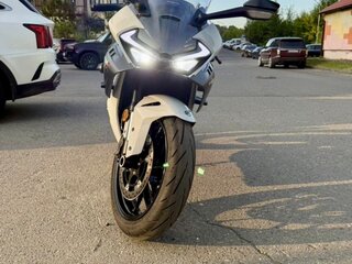 CFMoto 675SR-R