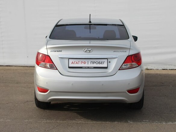 2011 Hyundai Solaris I, серебристый, 795000 рублей - вид 5