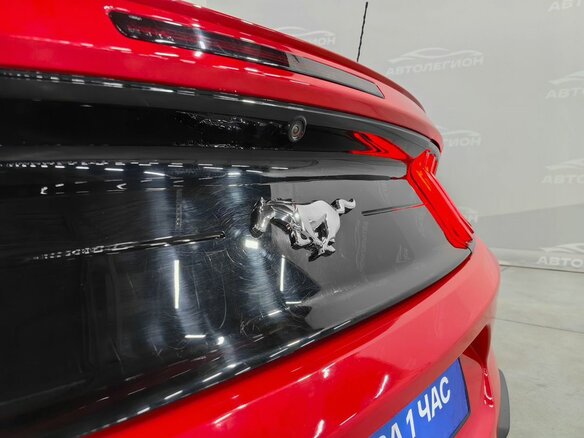 2018 Ford Mustang VI Рестайлинг, красный, 3070000 рублей - вид 32