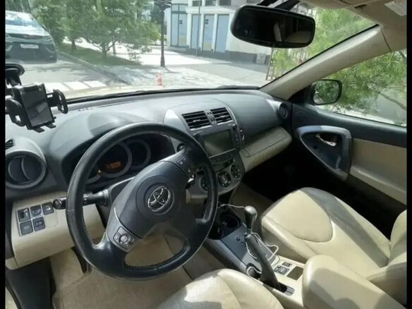 2011 Toyota RAV4 Long III (XA30) Рестайлинг, бежевый, 1700000 рублей - вид 4