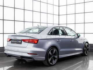 2017 Audi A3 III (8V) Рестайлинг, серебристый, 2129000 рублей, вид 3