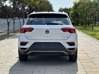 2022 Volkswagen T-Roc I (China Market), белый, 1385000 рублей, вид 5