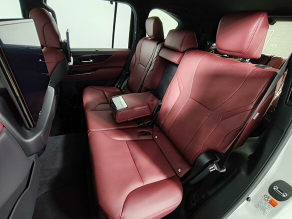 2026 Lexus LX 600 IV, белый, 21290000 рублей - вид 21