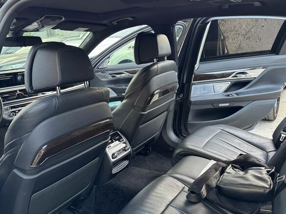 2015 BMW 7 серии Long 730Ld xDrive VI (G11/G12), чёрный, 3149000 рублей - вид 18