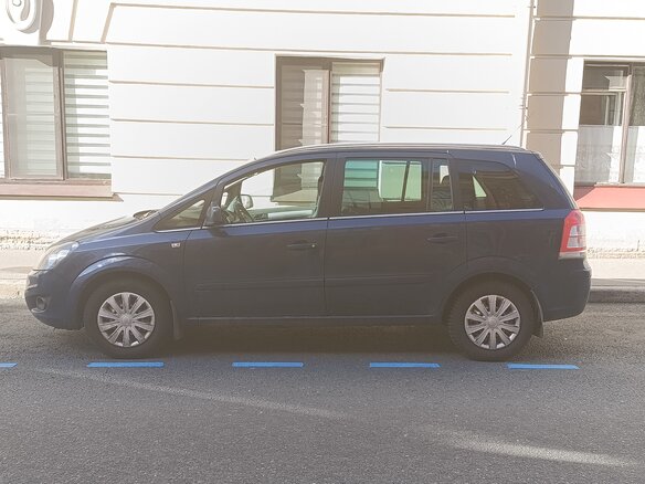 2011 Opel Zafira B Рестайлинг, синий, 590000 рублей - вид 4