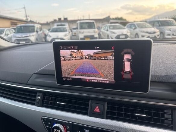 2018 Audi A4 V (B9), белый - вид 16