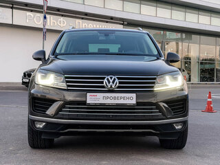 2015 Volkswagen Touareg II Рестайлинг, коричневый, 2758000 рублей, вид 2