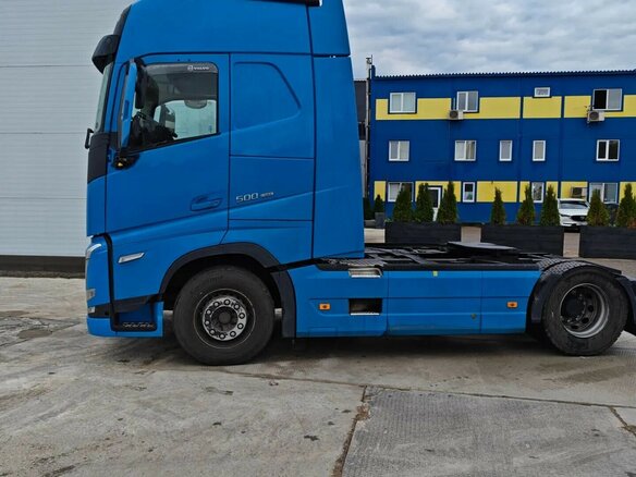 2023 Volvo FH, синий, 11000000 рублей - вид 8