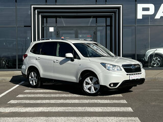 2015 Subaru Forester IV, белый, 1615000 рублей, вид 3