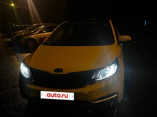 2016 Kia Rio III Рестайлинг, жёлтый, 450000 рублей, вид 3