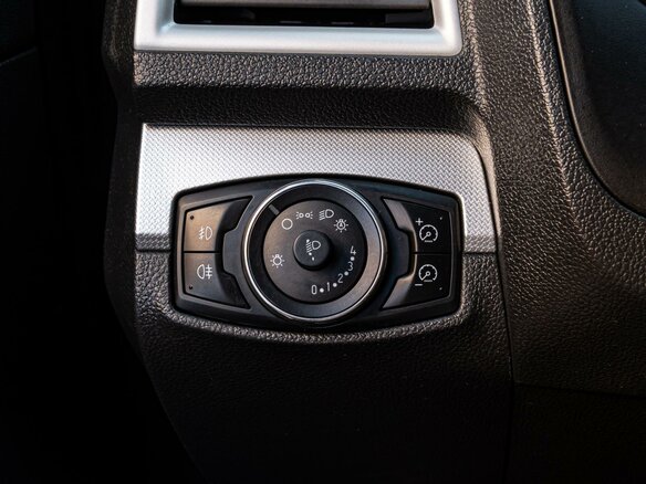 2013 Ford Explorer V, белый, 1580000 рублей - вид 18