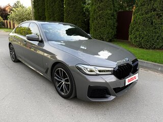 2022 BMW 5 серии 520i VII (G30/G31/G38) Рестайлинг, серый, 5100000 рублей, вид 3