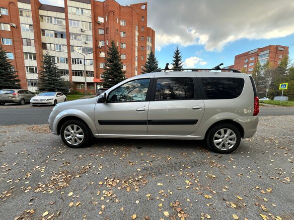 2025 Lada (ВАЗ) Largus I Рестайлинг, серебристый, 1400000 рублей - вид 5
