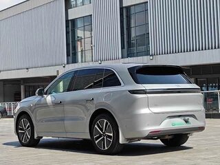 2024 Li Auto (Lixiang) L6 I, серебристый, 5509055 рублей, вид 4