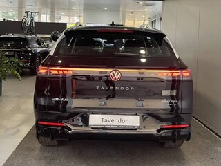 2026 Volkswagen Tavendor I Рестайлинг, чёрный, 6100000 рублей, вид 4