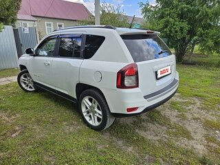 2013 Jeep Compass I Рестайлинг 2, белый, 1000000 рублей, вид 4
