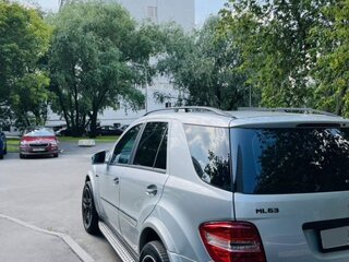 2005 Mercedes-Benz M-Класс 320 II (W164), серебристый, 1780000 рублей, вид 5