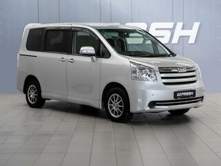 Toyota Noah II (R70)