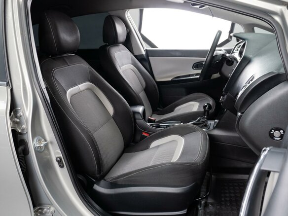 2017 Kia Ceed II Рестайлинг, серебристый, 1220000 рублей - вид 7