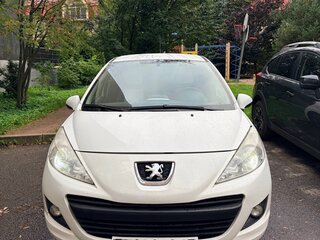 2010 Peugeot 207 I Рестайлинг, белый, 420000 рублей, вид 1