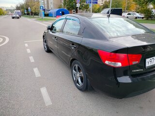 2011 Kia Cerato 6-speed II, чёрный, 570000 рублей, вид 3