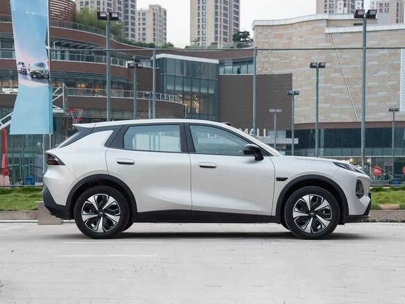 2026 Changan Qiyuan Q05 51.9 kWh II, серый, 2300000 рублей - вид 5