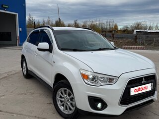 2013 Mitsubishi ASX I Рестайлинг, белый, 750000 рублей, вид 2