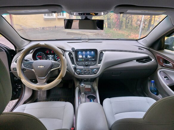 2020 Chevrolet Malibu IX Рестайлинг, коричневый, 1300000 рублей - вид 5