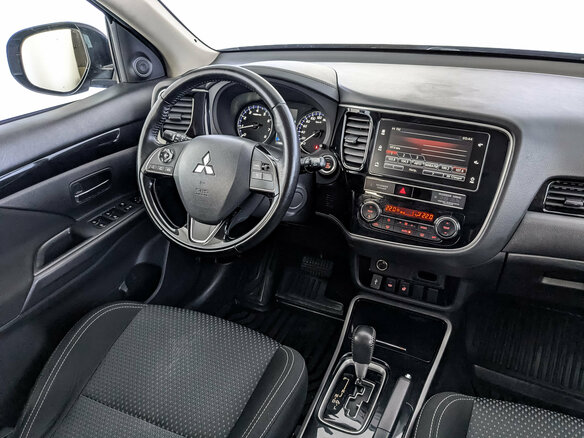 2019 Mitsubishi Outlander III Рестайлинг 3, чёрный, 1870000 рублей - вид 26
