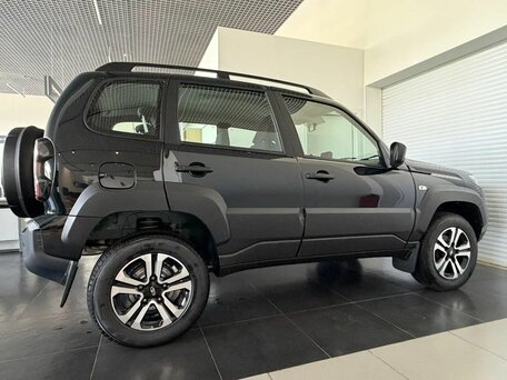 2026 Lada (ВАЗ) Niva Travel I Рестайлинг, зелёный, 1737000 рублей, вид 5